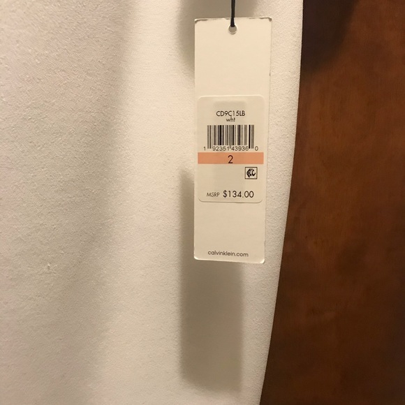 White Calvin Klein knee-length dress. - Picture 7 of 7